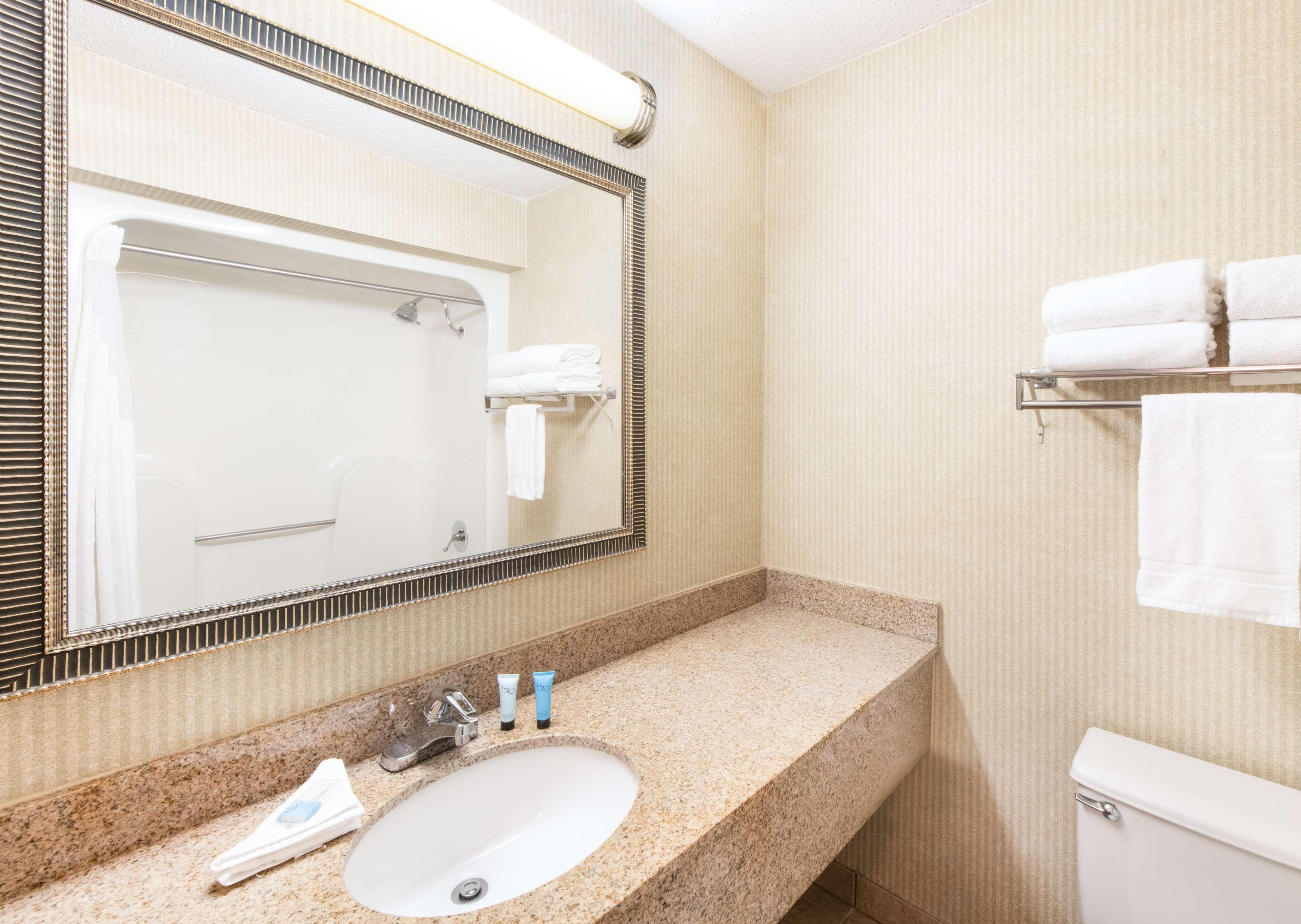 Aviator Hotel & Suites, BW Signature Collection Green Park Ngoại thất bức ảnh